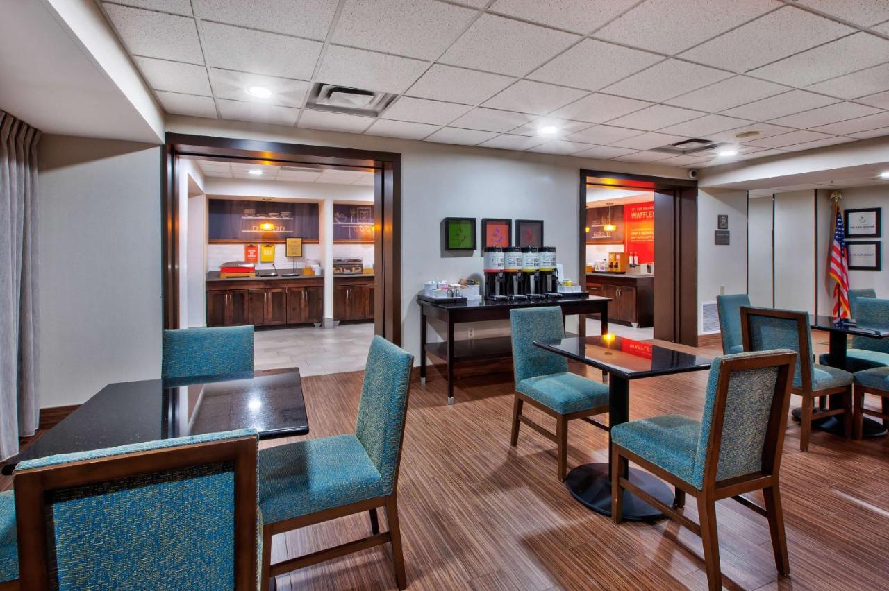 Hampton Inn Clarion Luaran gambar