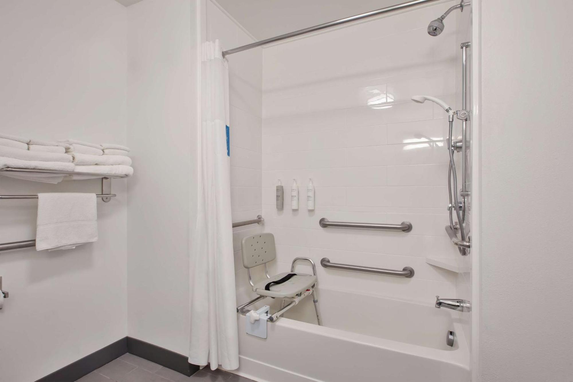 Hampton Inn Clarion Luaran gambar